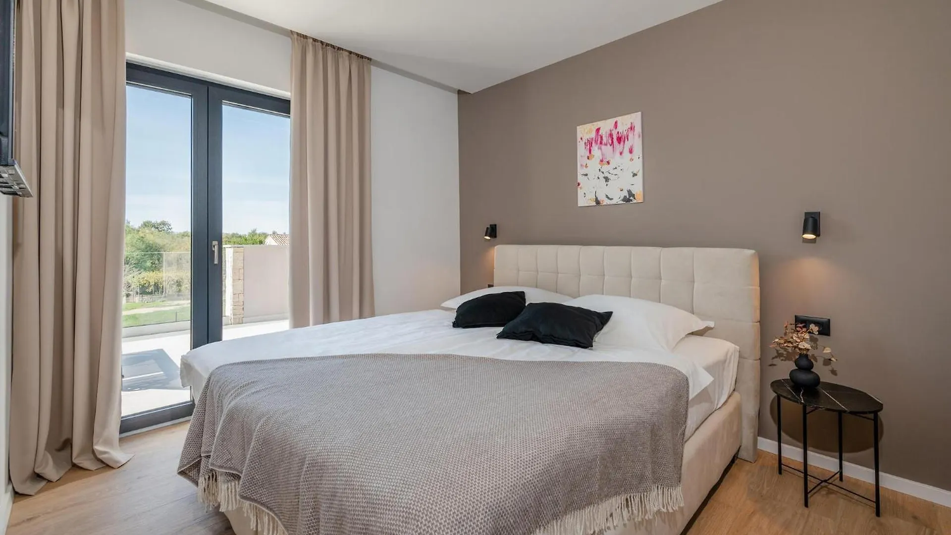 Vakantiehuis Lovely Home In Labin With Kitchen