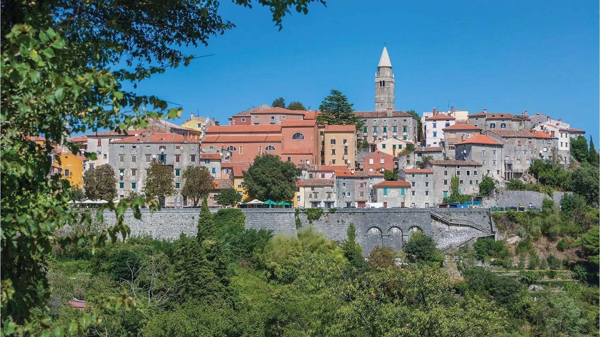 Vakantiehuis Lovely Home In Labin With Kitchen